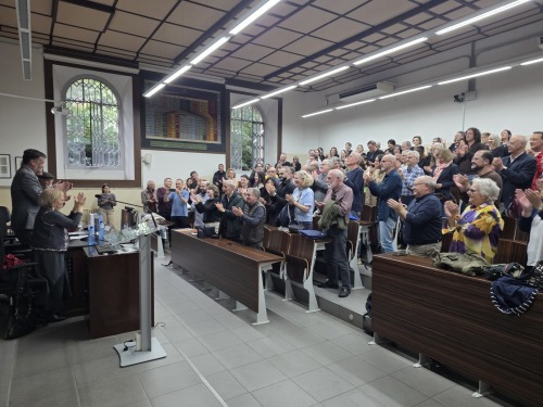 acto-28