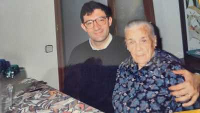 Amb l’abuela Presentación. Any 1992