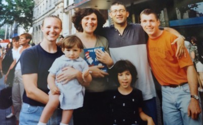 A Barcelona, amb Rick Undesser i Paulí. Any 2001.